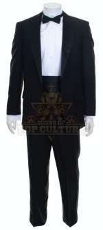 Lot 213 - Social Network, The – Eduardo Severin‘s Outfit (Andrew Garfield) – VII53