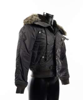 Lot 24 - Army of Ghosts/ Doomsday, July 2006 Rose Tyler (Billie Piper), A jacket,