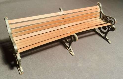 Titanic (1997) - Prop Miniature Bench | Hanlin Auction Service