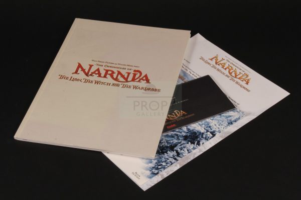 Chronicles of Narnia: The Lion, The Witch and the Wardrobe - World premiere invitation, ticket & booklet