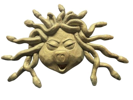 The Muppets’ Wizard of Oz (2005) - Wicked Witch of the West Miss Piggy (Medusa) Wall Decoration | Hanlin Auction Service