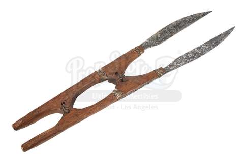 JOHN CARTER (2012) - Lot 416 - Hero Thark Bladed Weapon