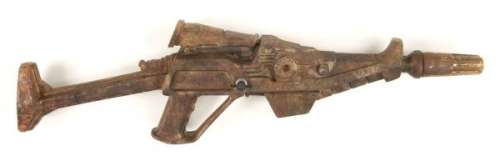 Lot 1374 - Guinan‘s Magus 3 Rifle from Star Trek TNG