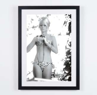 Brigitte Bardot - 1965 Mexico | Brigitte Bardot - 1965 Mexico - Fine Art Photography - Luxury Wooden Framed 70X50 cm - Limited Edition Nr 02 of 30 - Serial ID 16801 - Original Certificate (COA), Hologram Logo Editor and QR Code | Catawiki