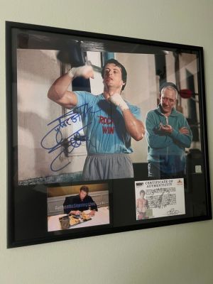 Rocky - Signed by Sylvester Stallone - 55,5x52 cm Framed - with Authentic Signings COA | Catawiki