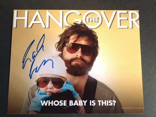The Hangover - Signed by Zach Galifianakis, with Letter of Authenticity - Photo, Autograph | Catawiki