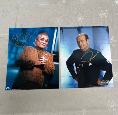 Star Trek Voyager - 2x Signed 8x10 Photo - Robert Picardo as The Doctor, Ethan Phillips as Neelix