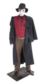 Lot 317 - DARKMAN FIGURE