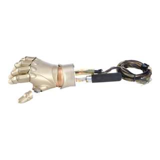 BICENTENNIAL MAN (1999) - Lot #545 : Andrew Martin‘s (Robin Williams) Special Effects Hand and Cut-Off Thumb