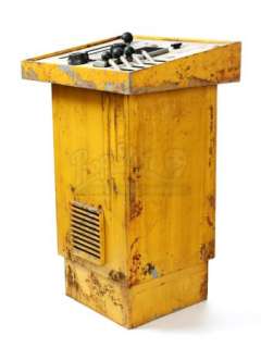 HITCHHIKER‘S GUIDE TO THE GALAXY, THE (2005) - Lot 267 - Cart Navigation Control Box