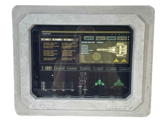 Battlestar Galactica (2004 - 2009) - CIC Translight and Frame | Hanlin Auction Service
