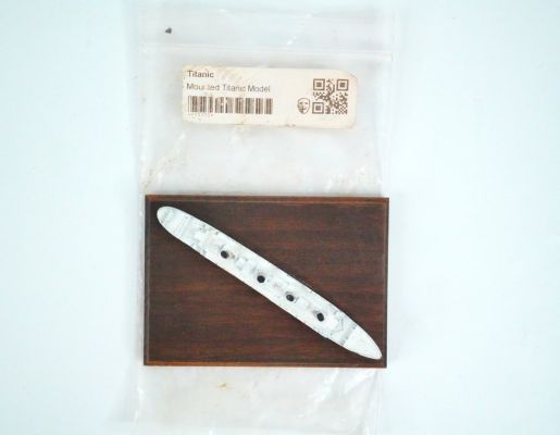 Lot 78 - Titanic (1997) Production Used ’Perspective’ Model Ship | GWS Auctions