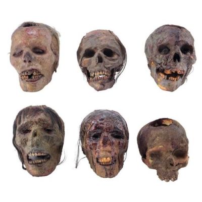 APOCALYPTO (2006) - Lot #18 : Set of Six Bloody Heads and Skulls