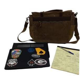 Heels Jack Spade Stephen Amell Computer Bag, Notepad & Laptop Case Sc Multiple Ss 1 | VIP Fan Auctions