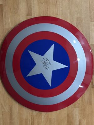 STAN LEE HAND SIGNED CAPTAIN AMERICA MARVEL METAL SHIELD LIFE SIZE Excélsior