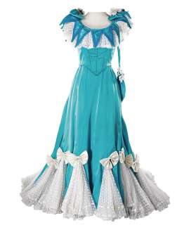 Lot 865 - (25+) women‘s period dresses and accessories from the stage production of The Unsinkable Molly Brown