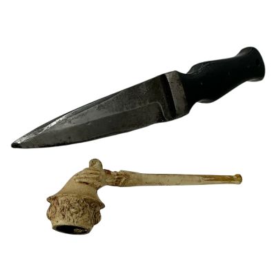 The Bluff Connor Production Used Pipe & Rubber Knife | VIP Fan Auctions