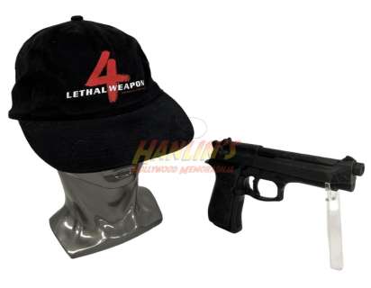Lot 258 - Lethal Weapon 4 (1998) - Martin Riggs (Mel Gibson) Beretta 92FS