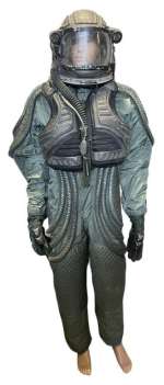 Lot 244 - Supernova (2000) - Karl Larson (Peter Facinelli) Spacesuit