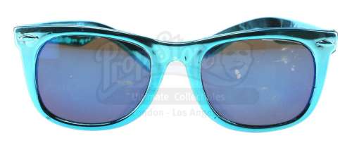 TRUE ROMANCE (1993) - Lot 830 - Alabama Worley‘s (Patricia Arquette) Sunglasses
