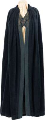 Catelyn Stark (Michelle Fairley) Traveling Cloak from Game of Thrones (HBO® Original 2011-2019, Season 1).