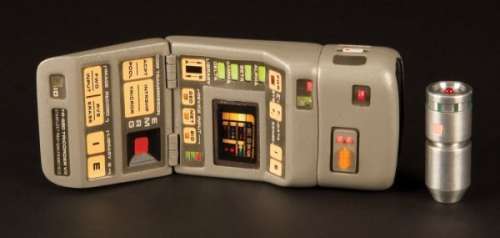 Starfleet Mark VII Medical Tricorder TNG, DS9 & Voyager | Profiles in History