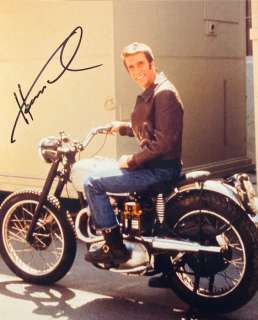 Happy Days - Classic TV | Happy Days - Classic TV - Henry Winkler (The Fonz) - Autograph, Photography, Signed with Coa | Catawiki