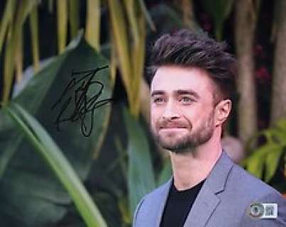Harry Potter | Harry Potter - Daniel Radcliffe - Autograph, Photo With Beckett COA | Catawiki