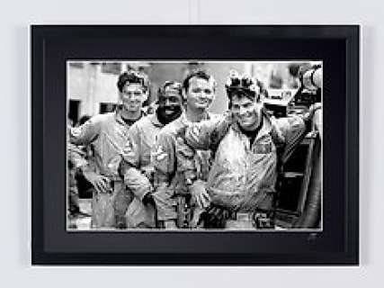 - Venkman, Stantz And Spengler on Set, Ghostbusters | Ghostbusters, - Venkman, Stantz and Spengler on Set - Fine Art Photography - Luxury Wooden Framed 70X50 cm - Limited Edition Nr 03 of 30 - Serial ID - - Original Certificate (COA), Hologram Logo Editor and QR Code | Catawiki