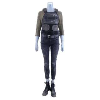 Terminator: Dark Fate | Sarah Connor’s Final Fight Hero Costume with Flak Vest | Propstore