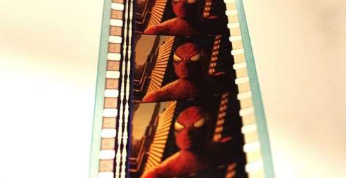 Spider-man - Rare, complete 35 mm Teaser Trailer with Twin Towers scene - Banned after 9/11 | Catawiki