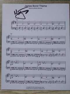 James Bond 007: Dr. No - James Bond theme signed by composer Monty Norman (+) With COA | Catawiki