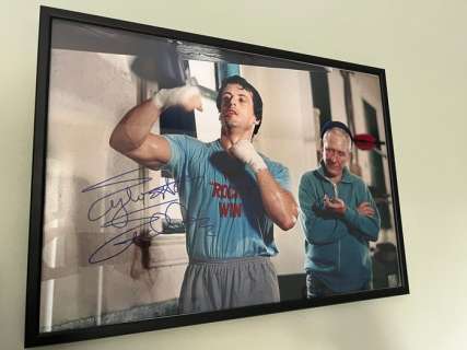 Rocky - Signed by Sylvester Stallone - 40x53 cm Framed - with Authentic Signings COA | Catawiki