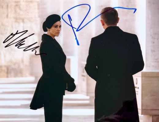 James Bond 007: Spectre - Double signed by Daniel Craig and Monica Bellucci, with COA | Catawiki