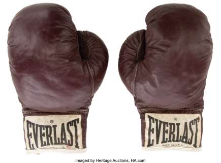 Robert De Niro "Jake La Motta" boxing gloves from Raging Bull with production shooting script....