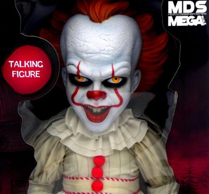 Talking Figure XXL (41 cm) in Original SEALED Box, OUT OF STOCK - MDS Mega Scale - Action figure Pennywise / IT "The Dancing Clown" - North America | Catawiki