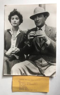 Interpress - Ava Gardner et Gregory Peck - Les neiges du Kilimandjaro - photo de presse originale – 1952 | Catawiki