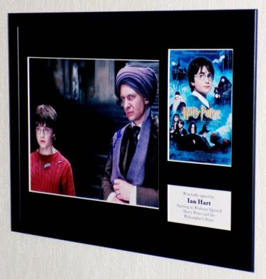 Harry Potter - Ian Hart (Professor Quirrell) Premium Framed, signed + Certificate of Authenticity | Catawiki