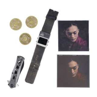 The Expanse - Lot 2 - Josephus Miller‘s (Thomas Jane) Accessories and Gold Coins with Julie Mao Photo