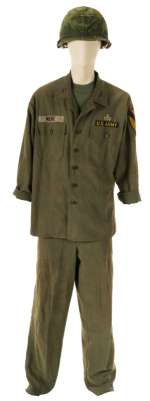 Lot 348 - MEL GIBSON WE WERE SOLDIERS ARMY COSTUME WITH CONTINUITY BOOK
