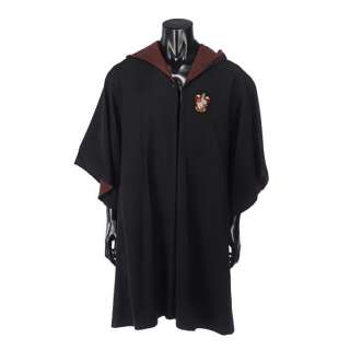 HARRY POTTER AND THE ORDER OF THE PHOENIX (2007) - Lot #191 : Hogwarts Student Gryffindor House Robe