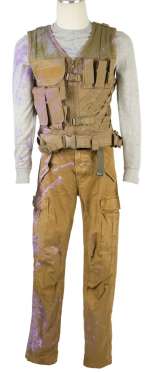 Lot 213 - Ben Parish (Nick Robinson) Hero Paintball Costume from The 5th Wave