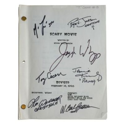 SCREAM (1996) - Lot #1108 : Tony Cecere‘s Key Cast-Autographed Bound Revised "Scary Movie" Script