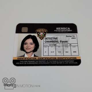 V Wars (TV) (2019) Elysse (Bo Martynowska) Police ID (02458) | Props In Motion Online