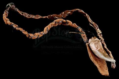 Warcraft - Lot 104 - Garona (Paula Patton) Necklace