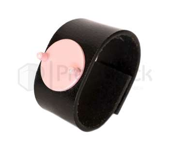 Solo: A Star Wars Story (2018) Qi’ra Bracelet | The Prop Block