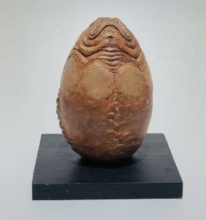 Aliens vs. Predator: Requiem (2007) - Alien Egg Study Maquette | Hanlin Auction Service
