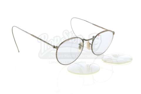 FROM DUSK TILL DAWN (1996) - Lot 294 - Richard Gecko‘s (Quentin Tarantino) Bloody Glasses