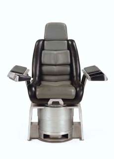 Star Trek - Lot 130 - ENTERPRISE NX-01 CAPTAIN‘S CHAIR