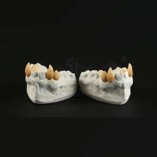 THE LOST BOYS (1987) - Lot 145 - Max (Edward Herrmann) Fangs on Teeth Casts